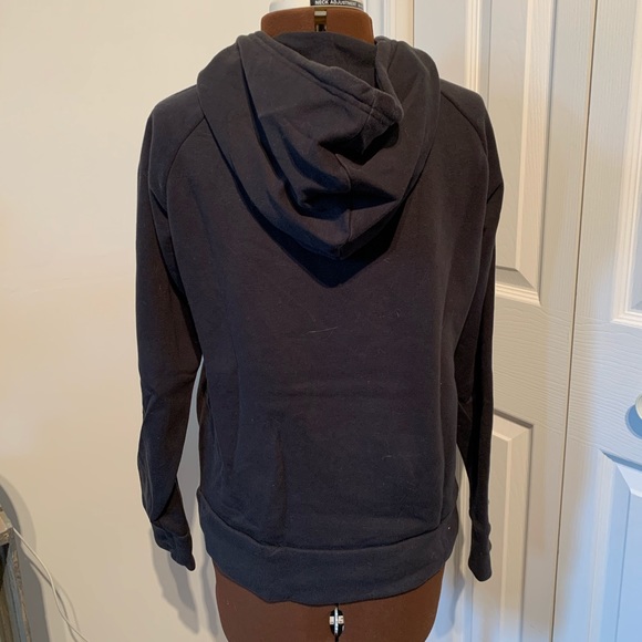 Classic adidas hoodie. - Picture 2 of 4